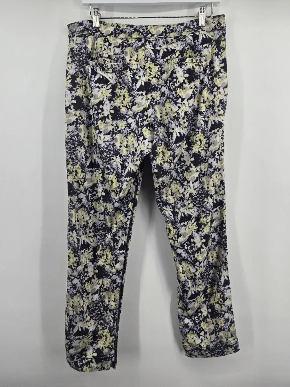 Lululemon Jet Crop *Luxtreme 27